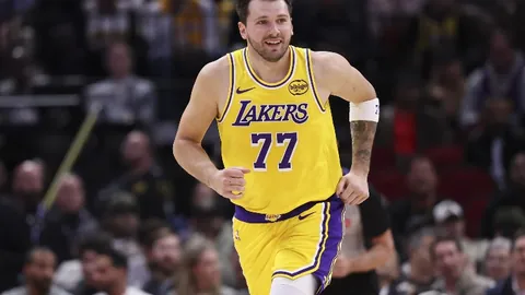 3月9日NBA常规赛精彩对决：湖人迎战凯尔特人，精彩瞬间回顾